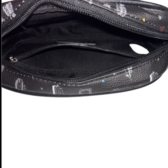 Danielle Nicole Friends Central Perk Logo Crossbody Black Bag Zip Top Closure - Picture 14 of 16